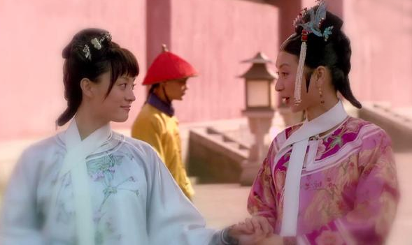 甄嬛与沈眉庄都是《甄嬛传》中雍正皇帝比较有分量的两个妃子.