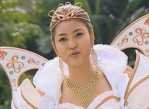 女孩蜕变仙子，免费观看短剧，女孩蜕变为仙子的奇幻之旅