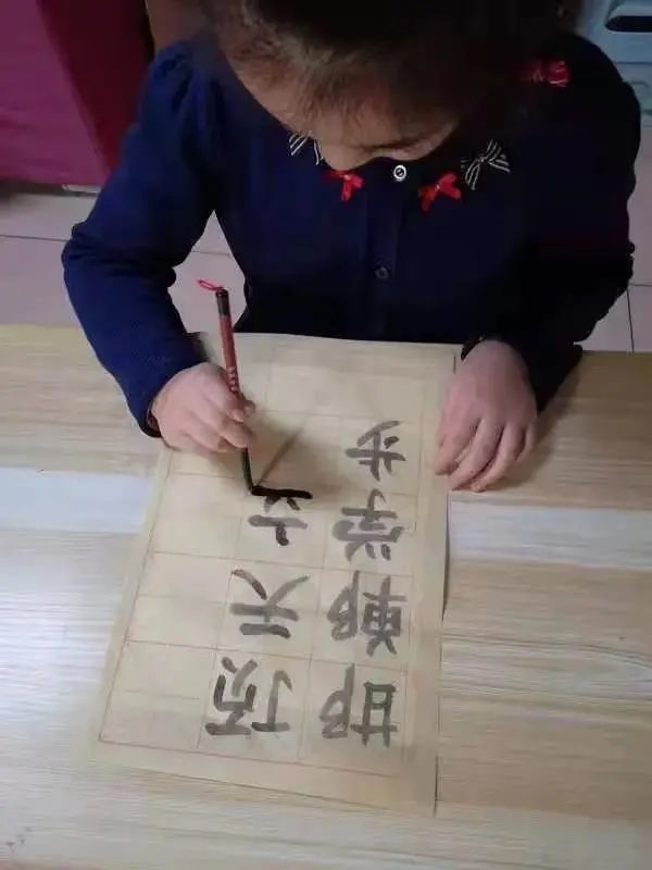 什么如生的成语有哪些_偎的成语有哪些(2)