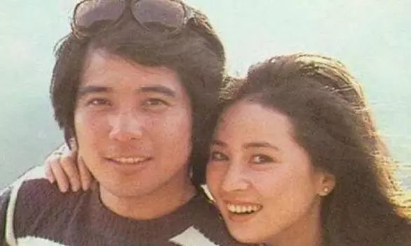 73岁秦汉的前妻曝光,怪不得他离婚37年,一直不敢娶林青霞?