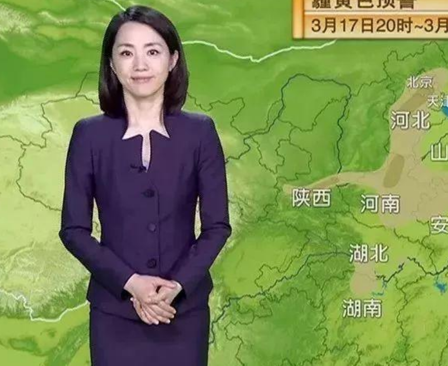 "冻龄女神"杨丹:播了26年天气预报,为何始终不肯进央视?