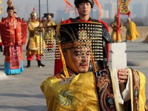 古代四大牛人,皇帝见了都要跪拜,还有一位明将却受清朝皇帝参拜
