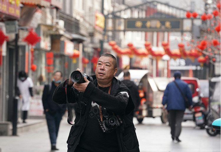 老北京贾勇:20万张照片记录胡同37年,是使命也是责任