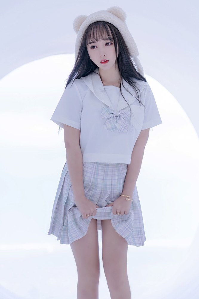 瓜瓜美女图集jk少女好讨厌的风吖