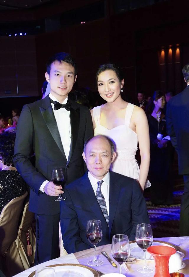 她是霍英东最低调的孙女,才能不输霍启刚,热心公益为霍家争了光