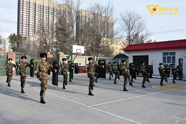 武警兵团总队执勤第五支队严密组织特战队员摸底考核