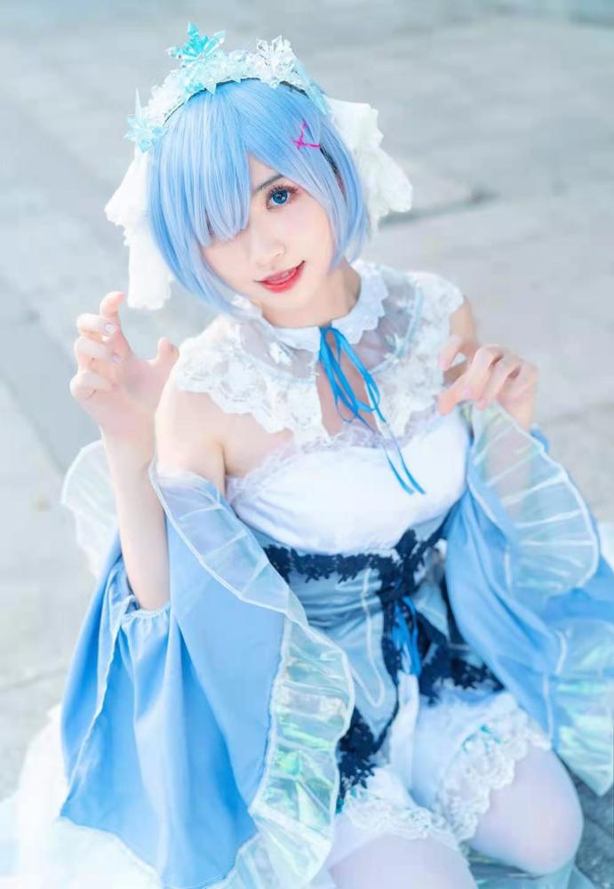 可爱二次元少女经典cosplay蕾姆