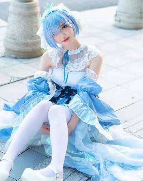 可爱二次元少女经典cosplay蕾姆