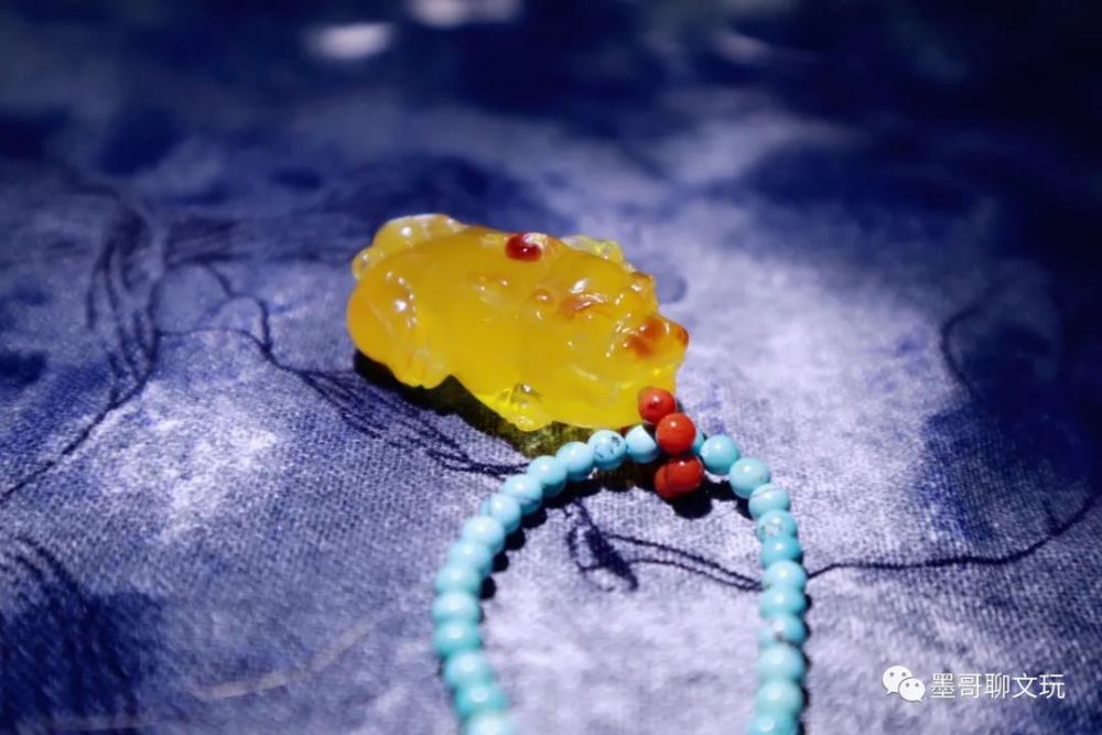 几十几百的蜜蜡靠谱吗 如何鉴别天然蜜蜡 分析一针见血