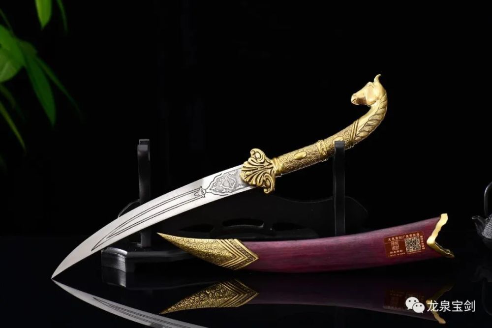 龙泉宝剑|传说中的圆月弯刀到底有怎样的魅力?