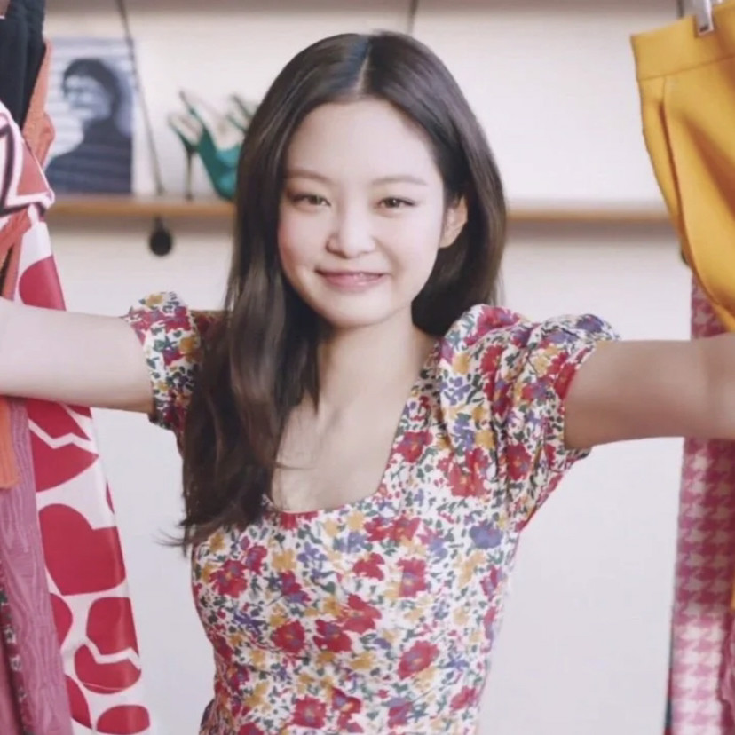 blackpinkjennie绝美头像一个双马尾可爱到犯规的女人