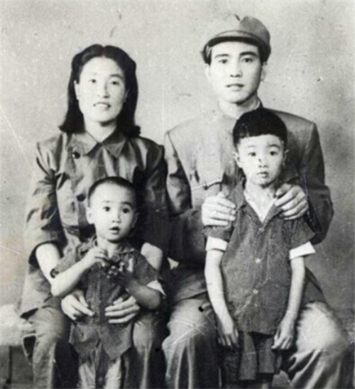 1952年,刘青山贪污171亿被枪决,留下三个孩子,如今现状如何?