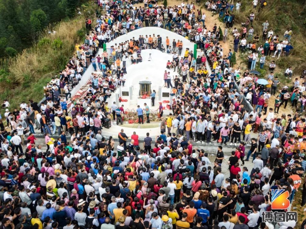 人山人海盛况空前博白刘氏祭祖现场太震撼了