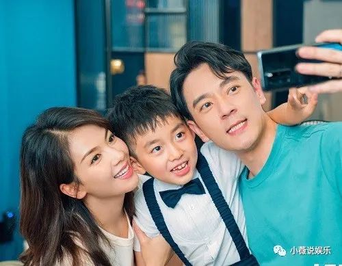 《陪你一起长大》奚望和顾林新月扮演者是谁?他们是瓦房和小司藤