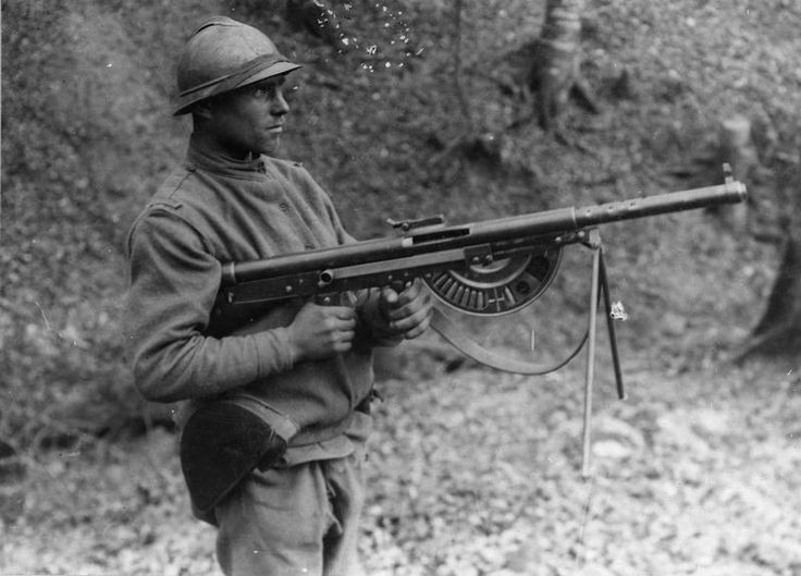 一战法军使用的轻机枪是绍沙m1915,不少枪迷可能听说过绍沙的大名