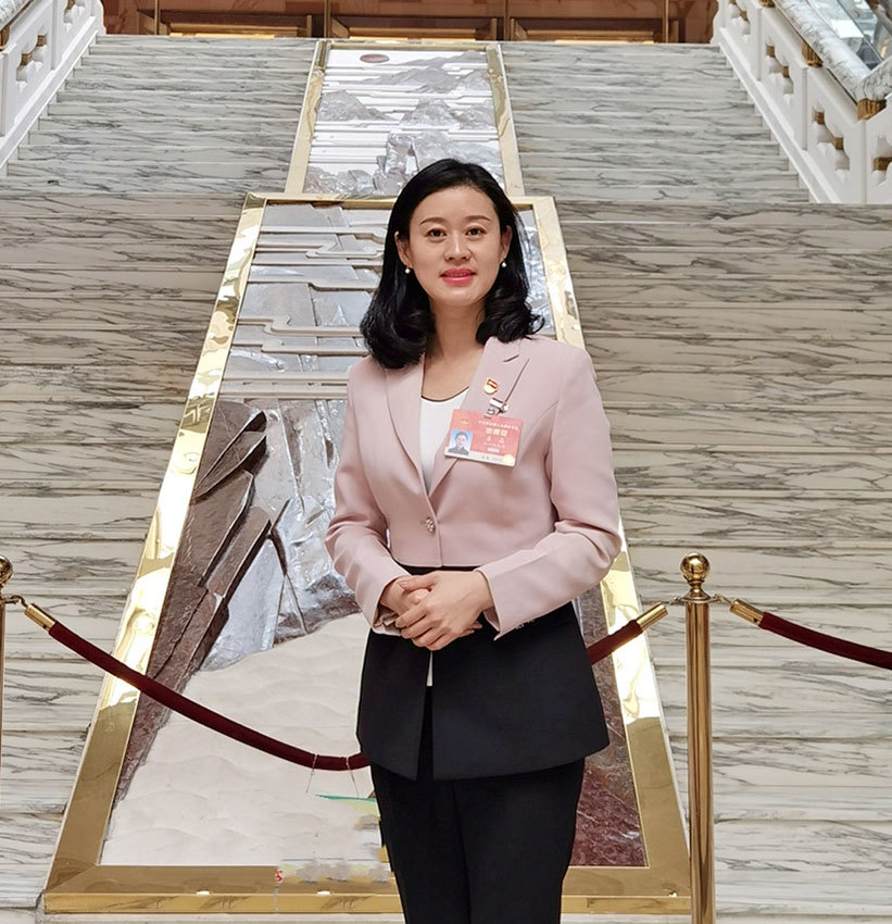 代表委员故事汇南湖革命纪念馆袁晶弘扬红船精神守好红色根脉