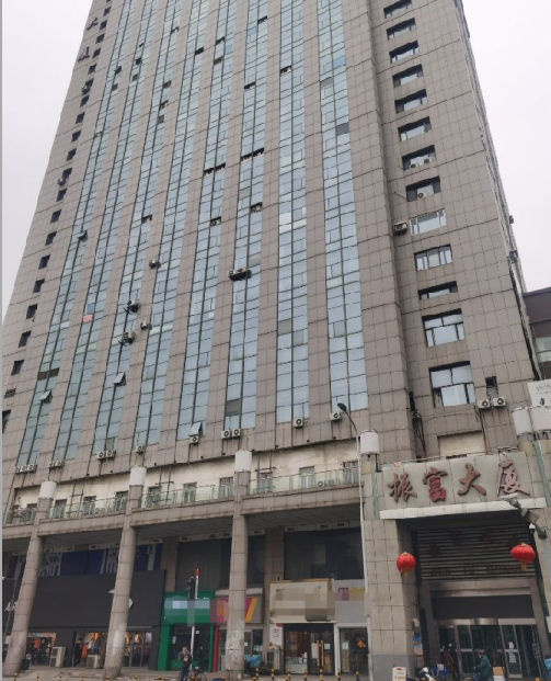 振富大厦6部电梯全部停运