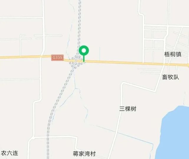 s21与甘莫公路立交桥施工,甘莫公路半幅封闭