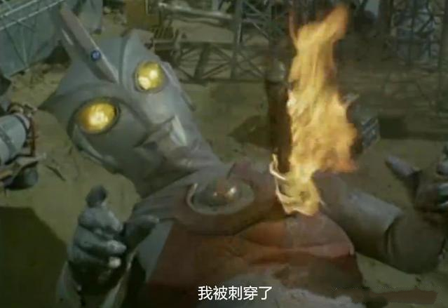 2,杰克奥特曼被怪兽身上的刺刺穿
