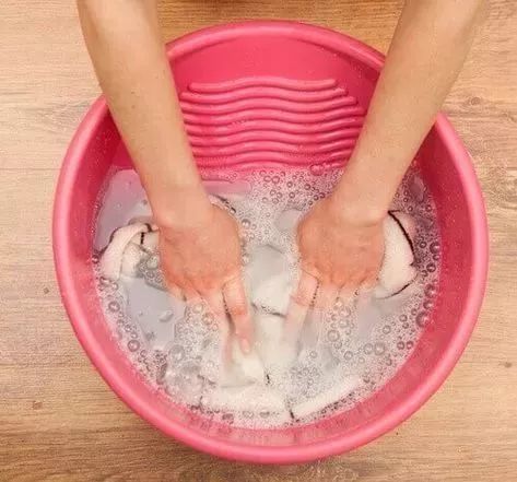 内衣一天洗一次吗_一天一次大便正常吗(3)