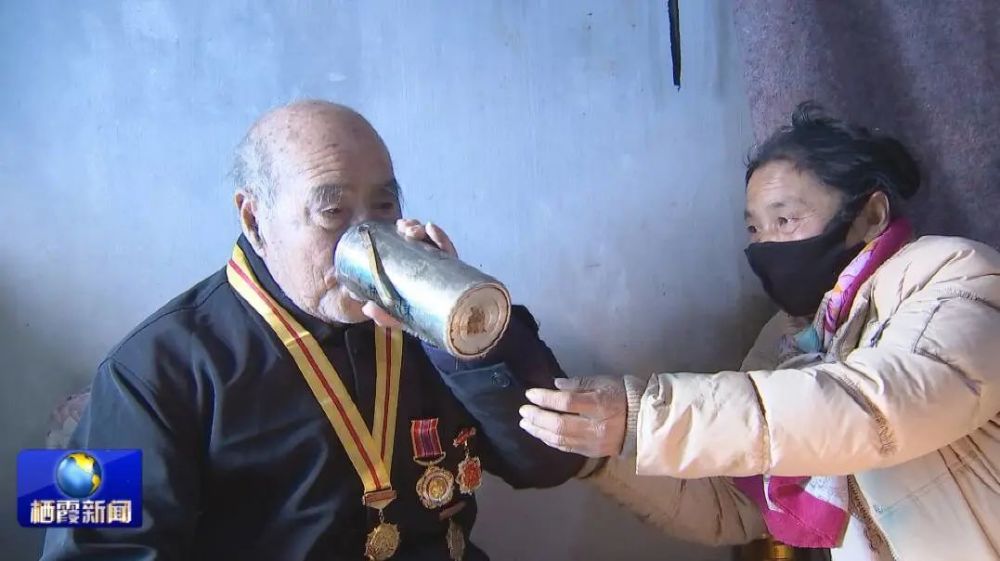 听93岁老兵讲述曾经的烽火岁月