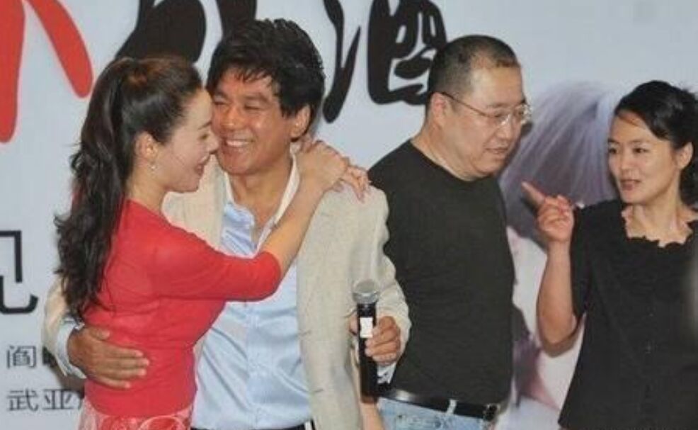 陈佩斯和朱时茂近况,一个幸福美满,一个与妻子分居沦为路人