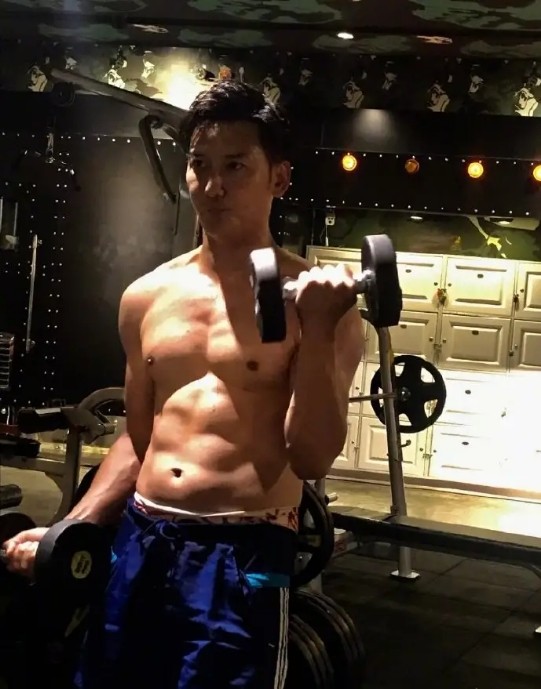 《山河令》男演员全员晒腹肌,看了就移不开眼,耽改剧会火吗