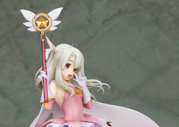 《魔法少女伊莉雅》新款手办,粉色系伊莉雅,外形超级可爱