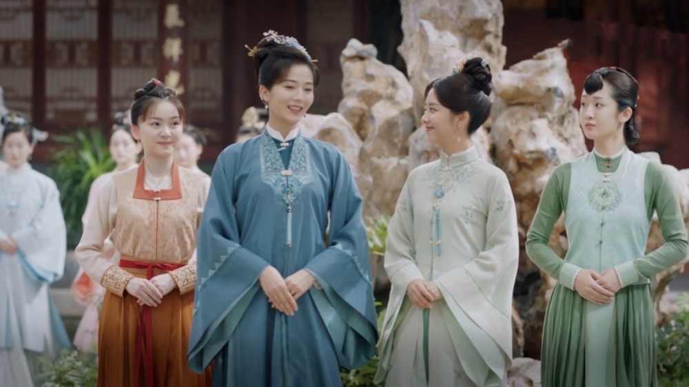 《锦心似玉》谭松韵成了陪衬,2位姐姐撞脸,95后的李芸才是最大赢家
