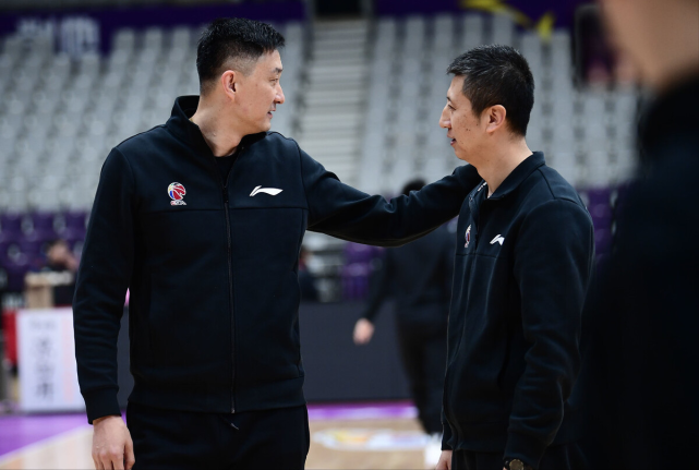 cba酝酿大交易!杜锋与郭士强求共赢,朱芳雨欲签周鹏接班人
