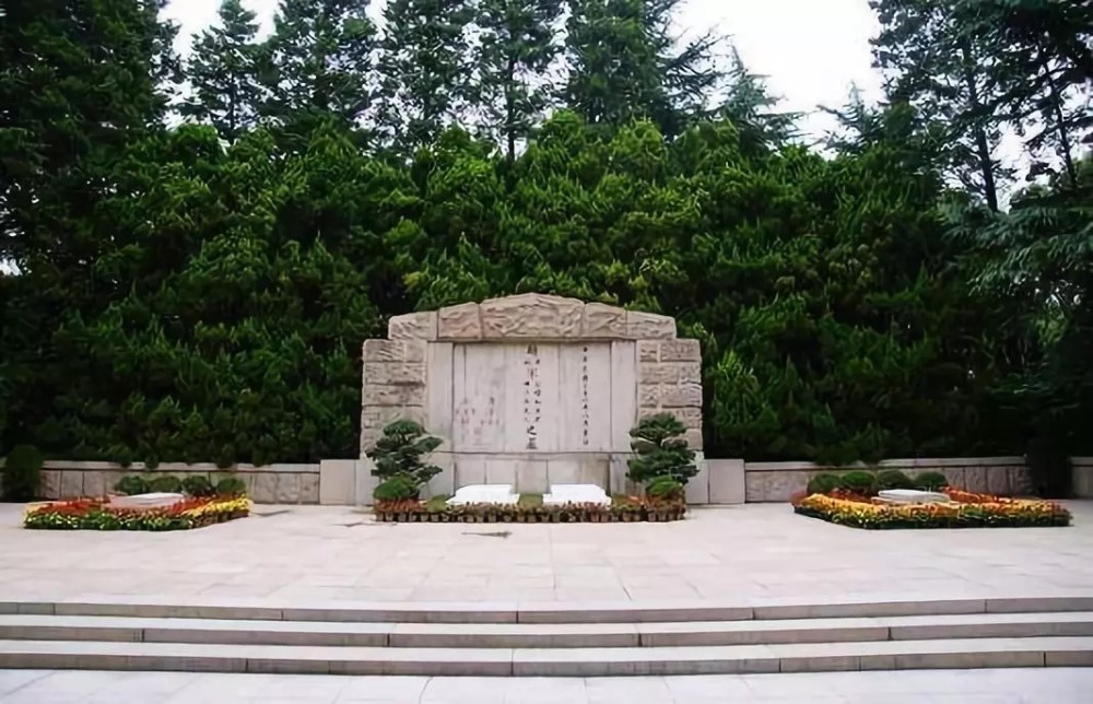 中国最大最早的名人公墓上海万国公墓