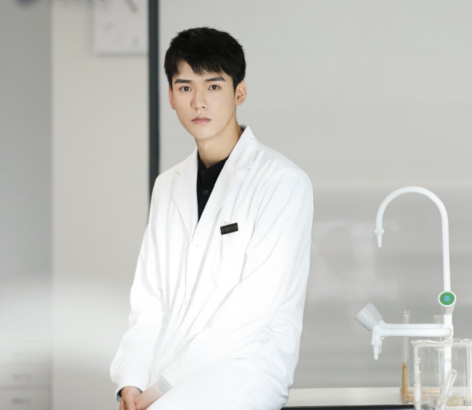 龚俊│笨蛋老龚的制服时间│不知道你们怎么样 反正我