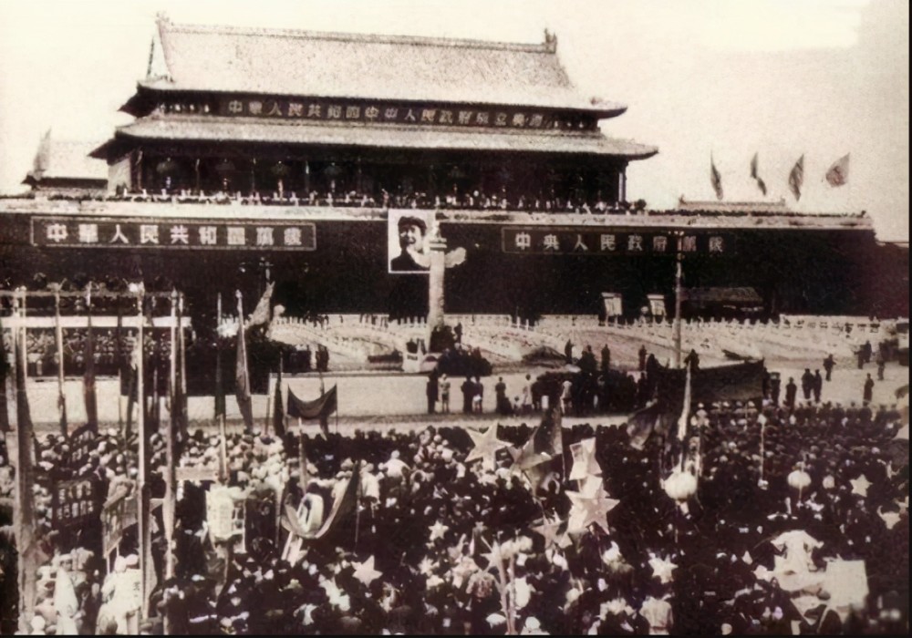 新中国成立时有多少人口_各级妇联庆祝新中国成立70周年(2)