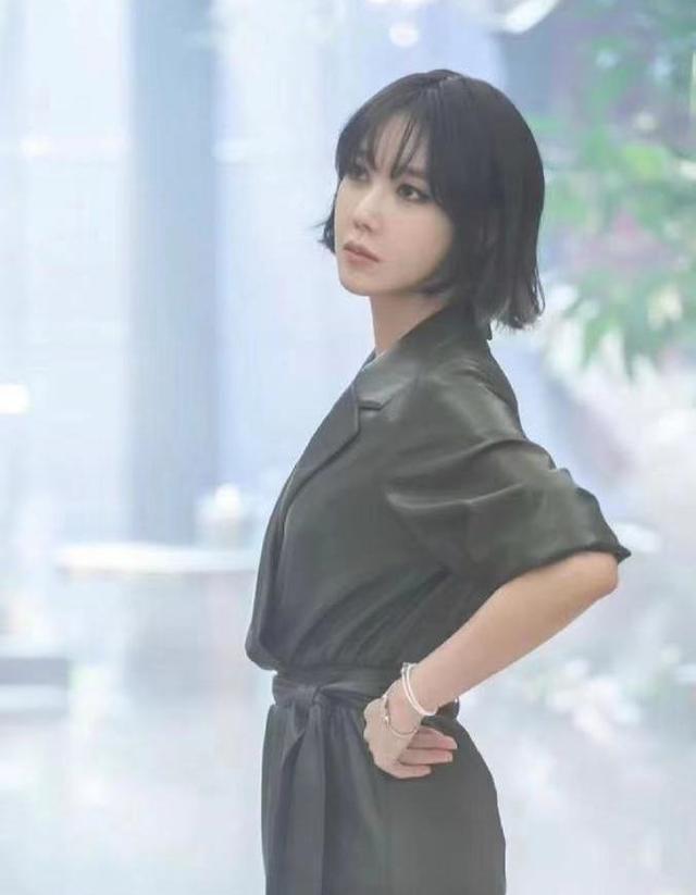 顶楼2收视率创新高李智雅颜值演技双在线又飒又美太惹眼