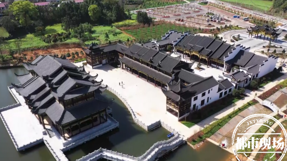 江西首座!乐平大型水上古戏台建成,木雕工艺令人惊叹