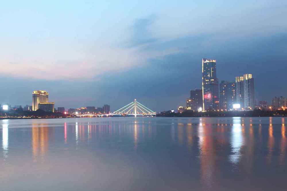 广东省2020年gdp最新消息_2020广东省内gdp排名