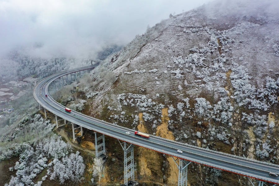 倒春寒!春分雅安降春雪,雅西高速披"银装"