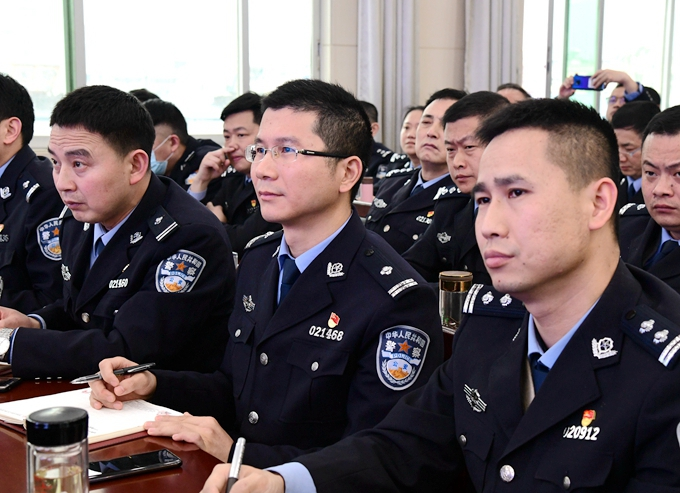 【教育整顿进行时】濂溪区公安分局党委书记胡宏毅讲授专题党课