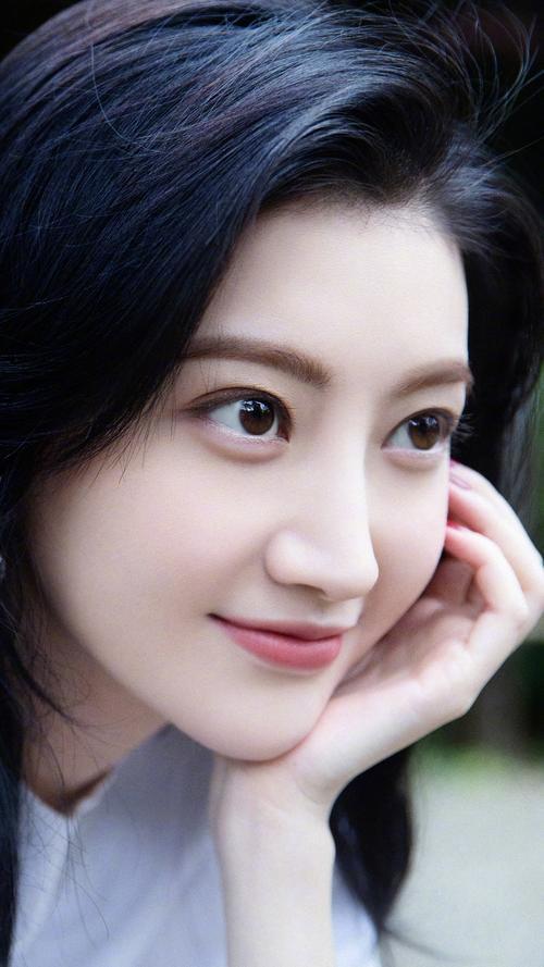 景甜壁纸:本是人间惊鸿客