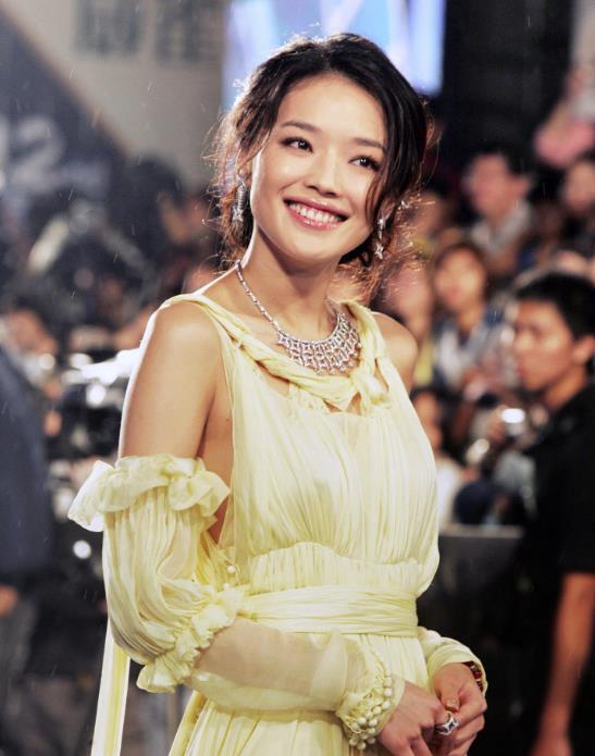 不用替身拍裸戏6位女星为了火也是豁出去了