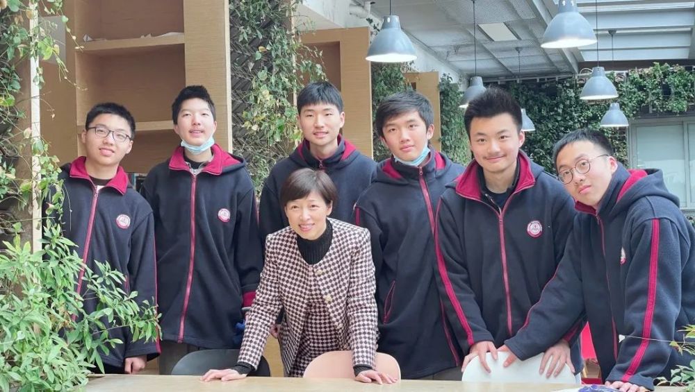 上海七宝德怀特高级中学美方校长龙梅:发现人迹罕至的路