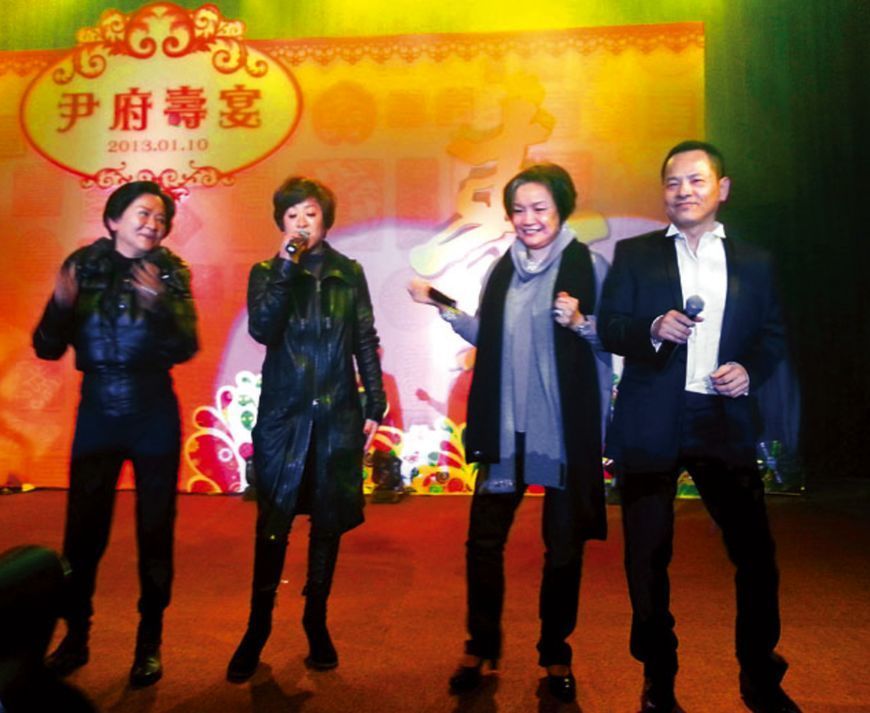 崩牙驹真正的靠山,其实不是四太梁安琪,而是澳门女赌王司徒玉莲