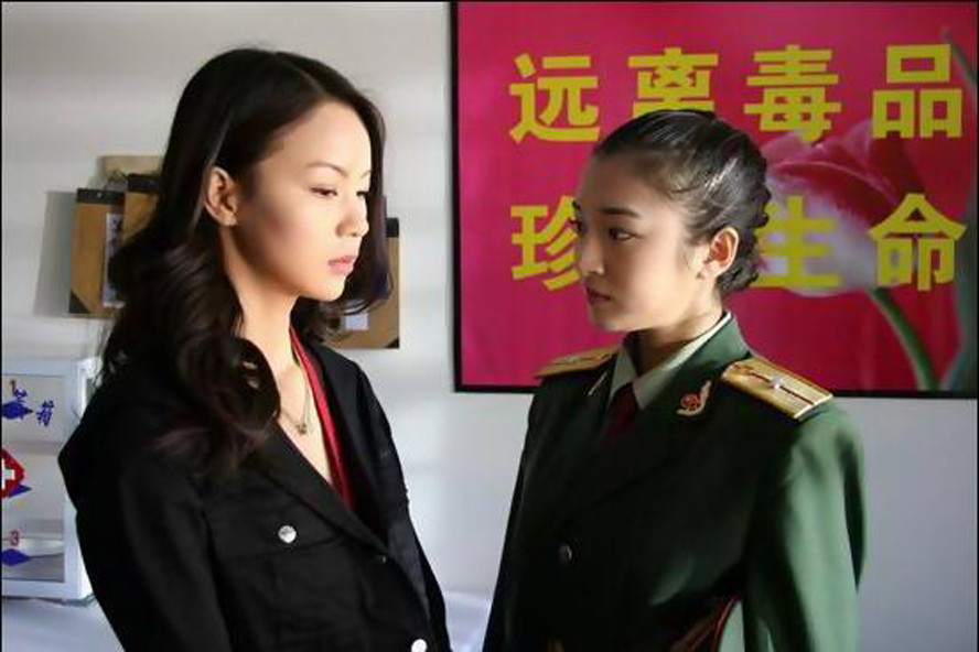军事片《红蝎子》,女主角身穿87式警服,工作到现在就是三级警督