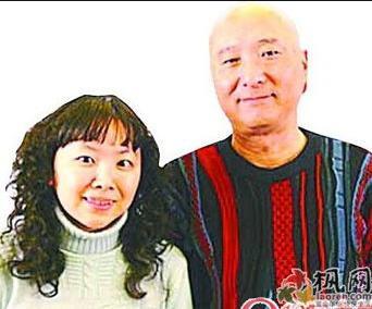 " 1999年陈佩斯带妻子离开了喧闹的城市,在北京郊外承包了万亩荒地
