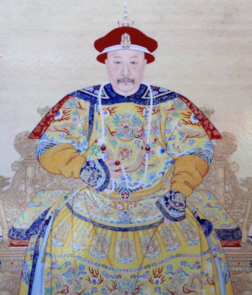 历经25年磨难当上太子的嘉庆皇帝——大清朝由盛转衰的转折点