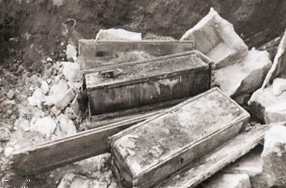 去世57年后,李鸿章"尸骨"被挖出,举行游街示众仪式