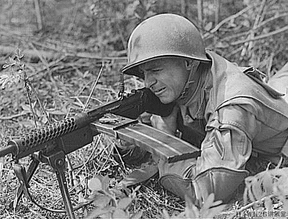 游离的m1941约翰逊轻机枪 性能出色备受好评 却不是美军制式装备