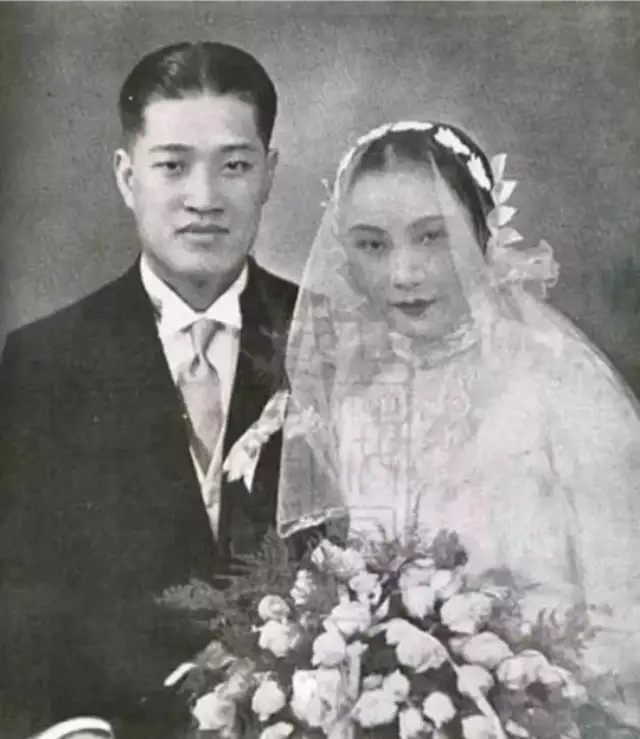 后来,经过多方了解,确定对方是个值得托付终身的人时,胡蝶才与潘有声