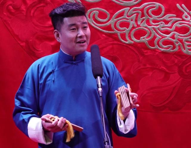 李云天:德云社上春晚第一人,为何自降辈分拜郭德纲为师?