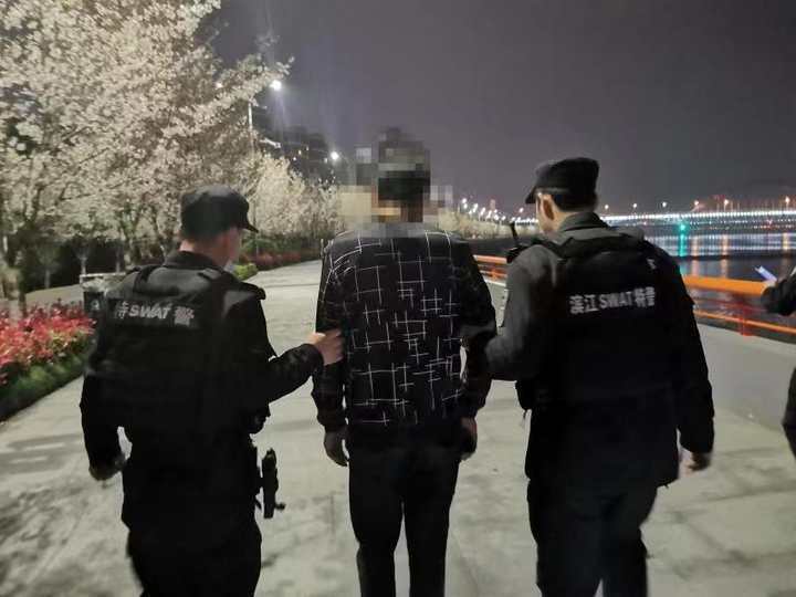 人口失踪警察会找吗_日本警犬寻找失踪人员时失踪 40名警员搜寻2天仍未果(3)